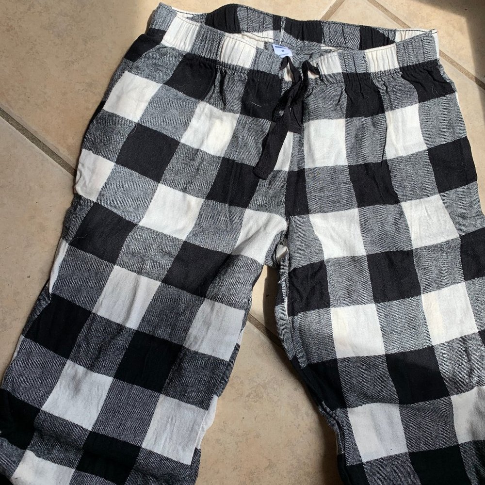 Old Navy pajama bottoms
